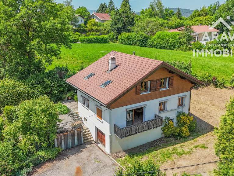 Maison Annecy-le-Vieux - 4 chambres - 111m²