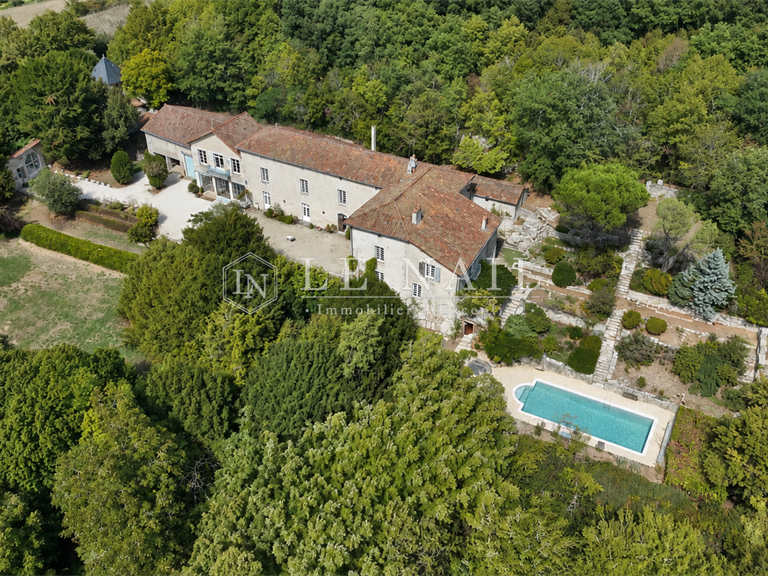 Maison Ruffec - 8 chambres - 700m²