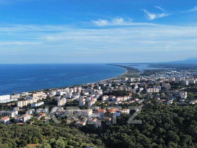 Maison Bastia - 4 chambres - 310m²