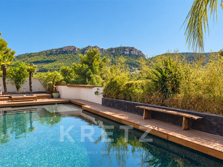 Maison Cassis - 5 chambres - 205m²