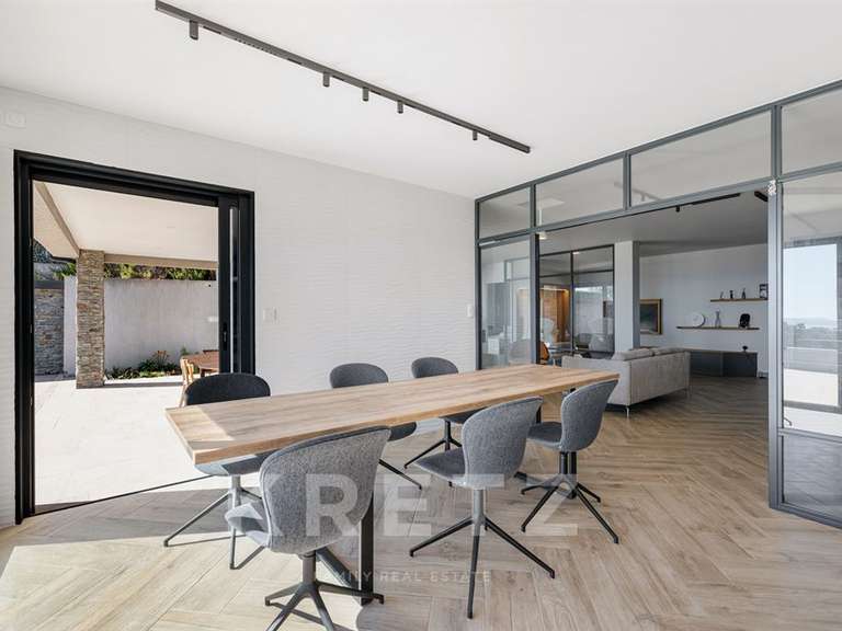 Maison Sainte-Maxime - 5 chambres - 180m²