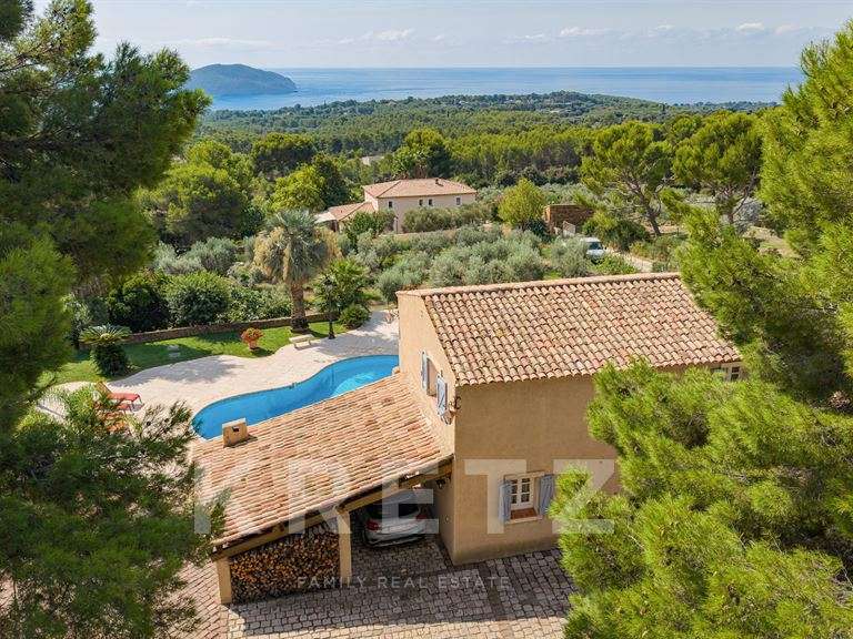 Maison avec Vue sur mer La Cadière-d'Azur - 250m²