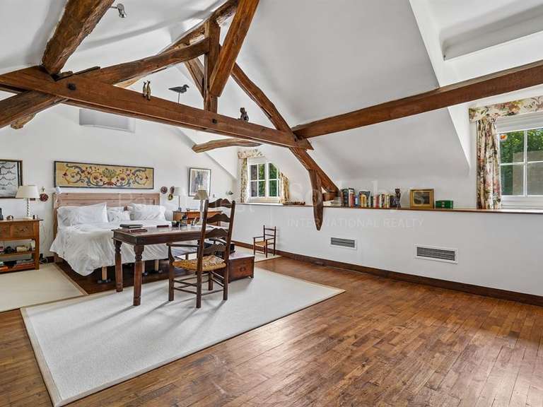 Maison Poigny-la-Forêt - 5 chambres - 220m²