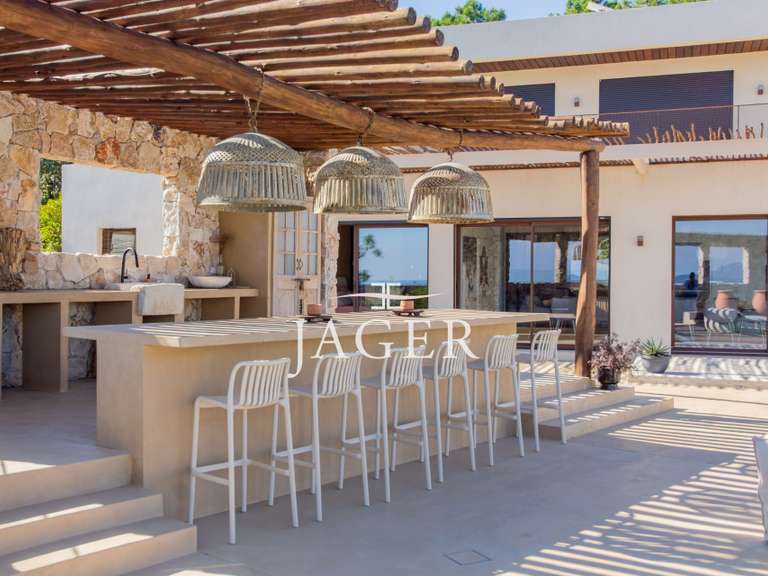 Villa avec Vue sur mer Les issambres - 5 chambres - 450m²