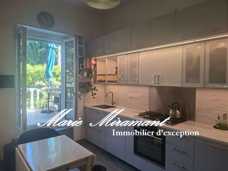 Maison Avignon - 4 chambres - 200m²