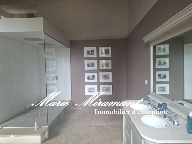 Property Nîmes - 4 bedrooms - 900m²