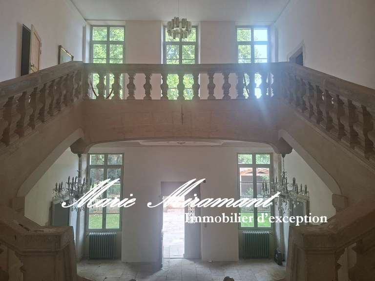 Property Nîmes - 4 bedrooms - 900m²