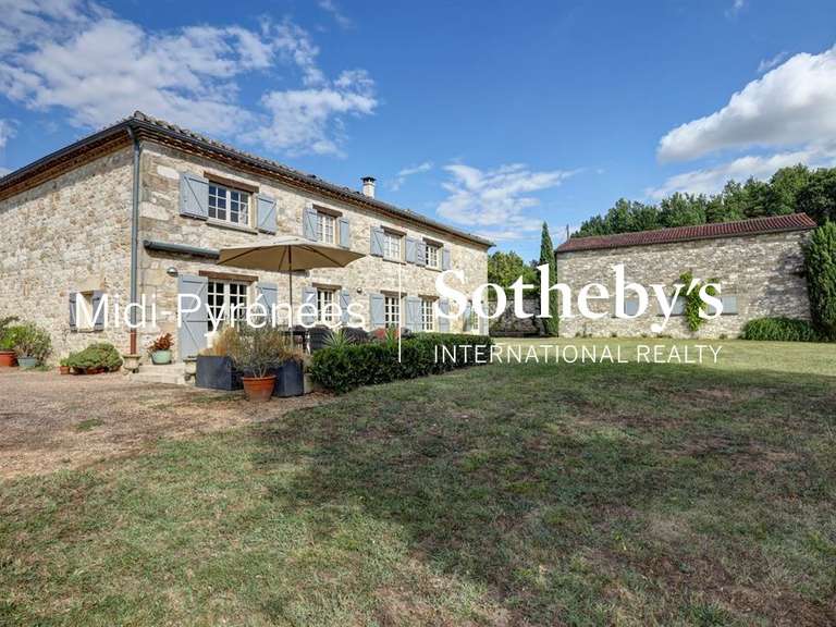 Maison Castelnau-de-Montmiral - 5 chambres - 270m²