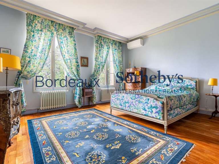 Propriété Bordeaux - 5 chambres - 800m²