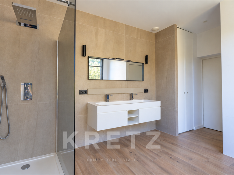 Maison Saint-Didier-au-Mont-d'Or - 5 chambres - 202m²