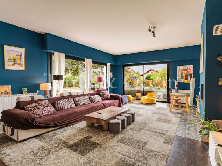 Maison Saint-Vincent-de-Tyrosse - 7 chambres - 295m²