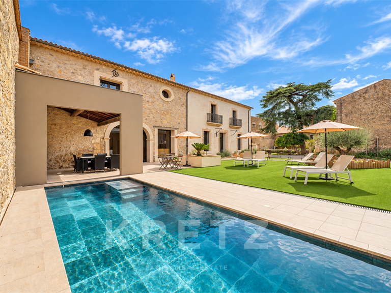 Maison Agde - 12 chambres - 500m²