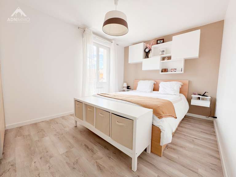 Maison Saint-Genis-Pouilly - 4 chambres