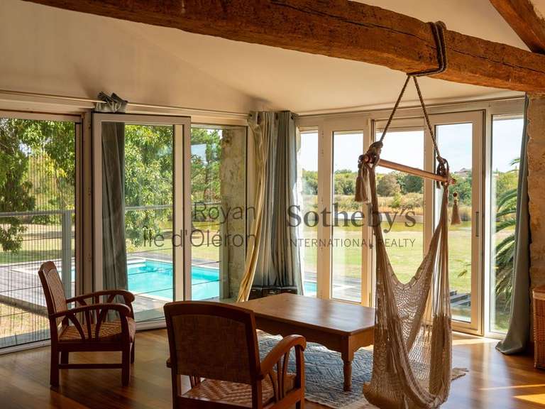 Maison Saint-Georges-d'Oléron - 5 chambres - 240m²
