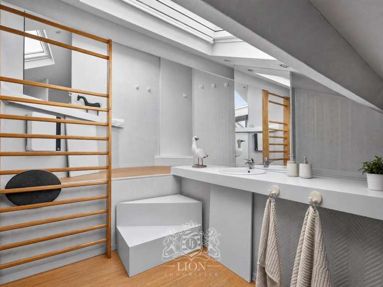 Maison Villeneuve-d'Ascq - 6 chambres - 226m²