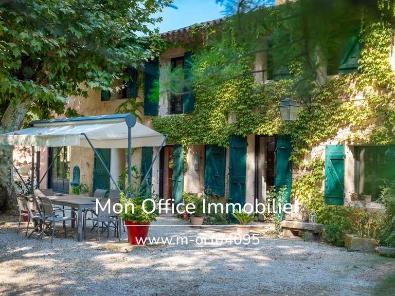 Maison Aix-en-Provence - 3 chambres - 210m²