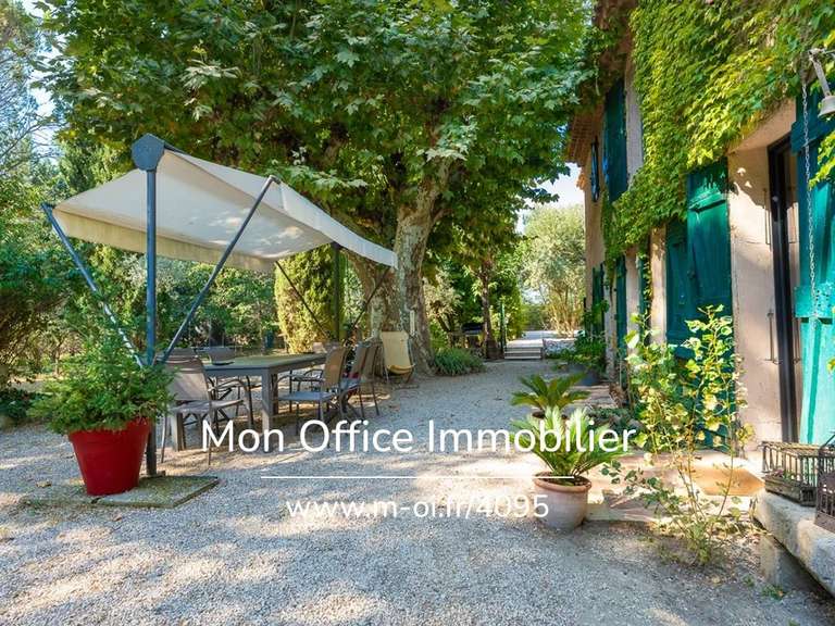 Maison Aix-en-Provence - 3 chambres - 210m²