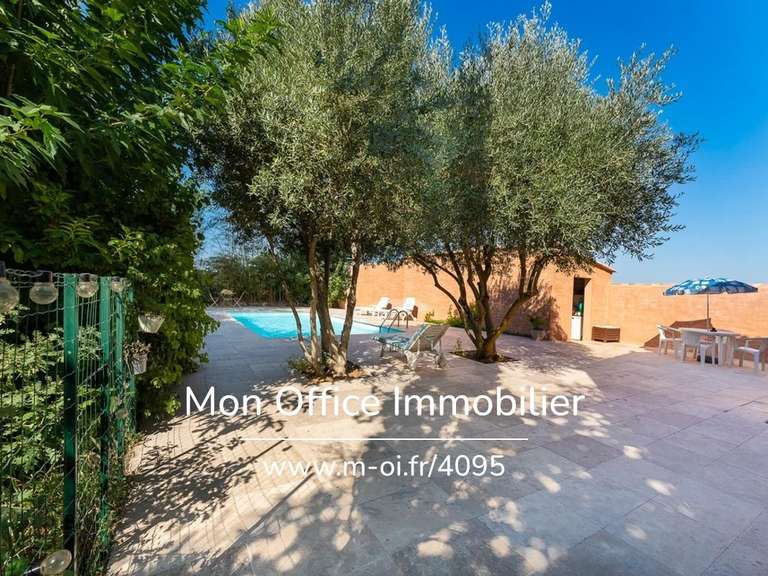 Maison Aix-en-Provence - 3 chambres - 210m²