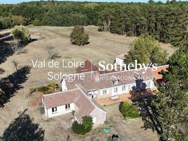 Maison Marcilly-en-Villette - 7 chambres - 292m²