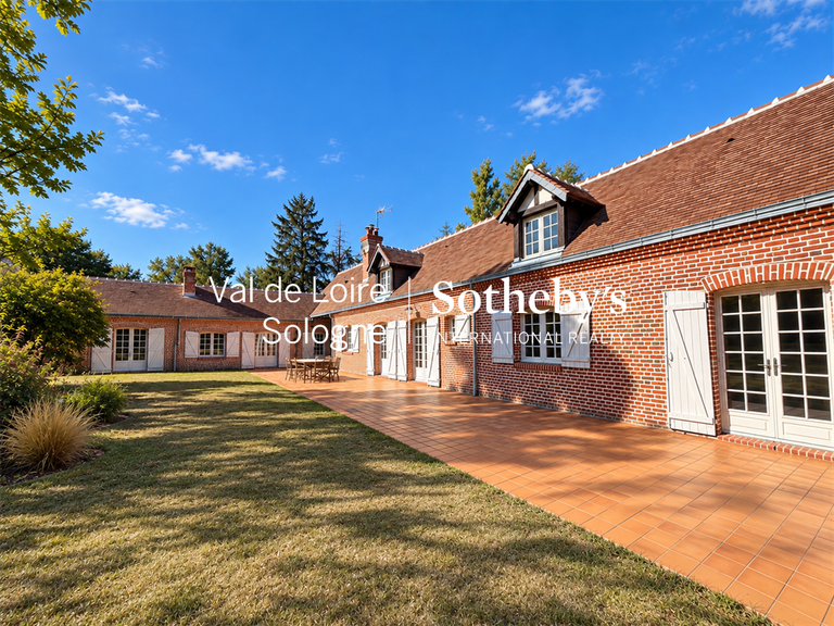 Maison Marcilly-en-Villette - 7 chambres - 292m²