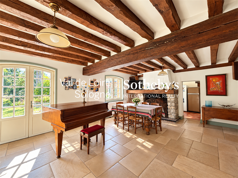 Maison Marcilly-en-Villette - 7 chambres - 292m²