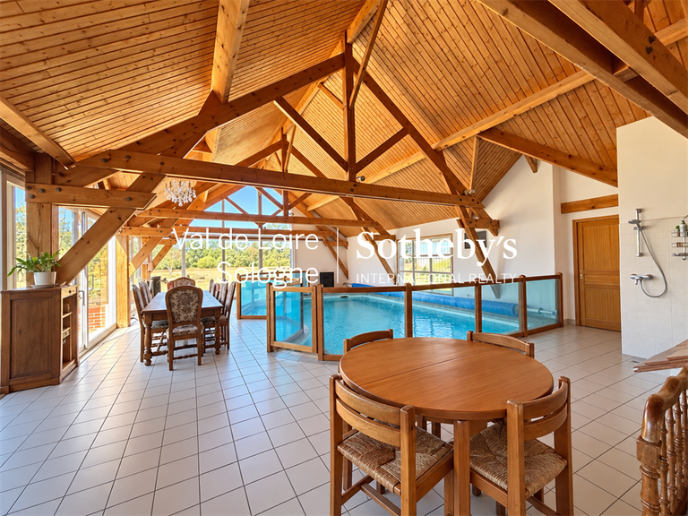 Maison Marcilly-en-Villette - 7 chambres - 292m²