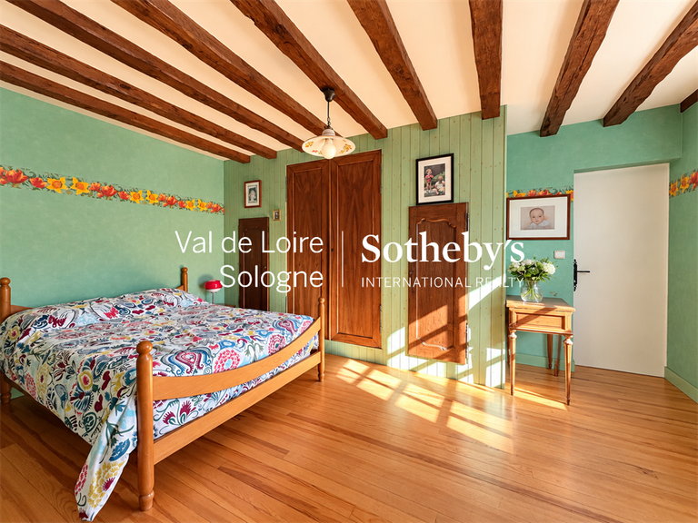 Maison Marcilly-en-Villette - 7 chambres - 292m²