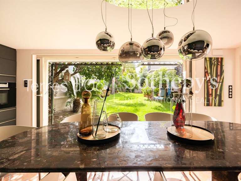 Maison Perpignan - 2 chambres - 267m²