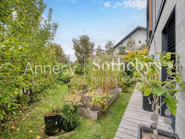 Maison Annecy-le-Vieux - 4 chambres - 200m²