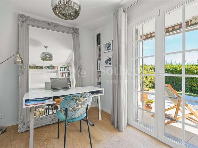 Maison Divonne-les-Bains - 4 chambres - 192m²