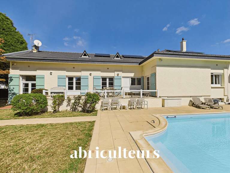 Maison Orvault - 5 chambres - 204m²
