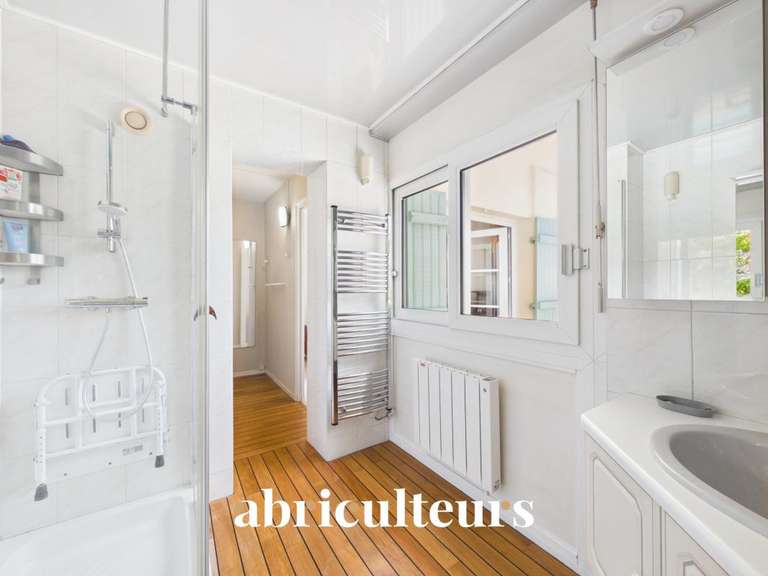 Maison Orvault - 5 chambres - 204m²