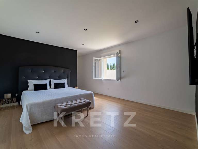 Maison Nîmes - 6 chambres - 402m²