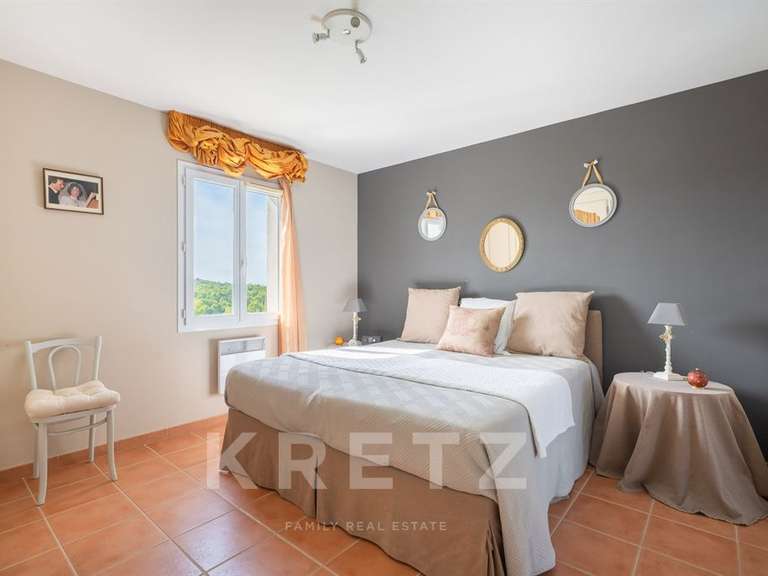 Maison Mallemort - 4 chambres - 132m²