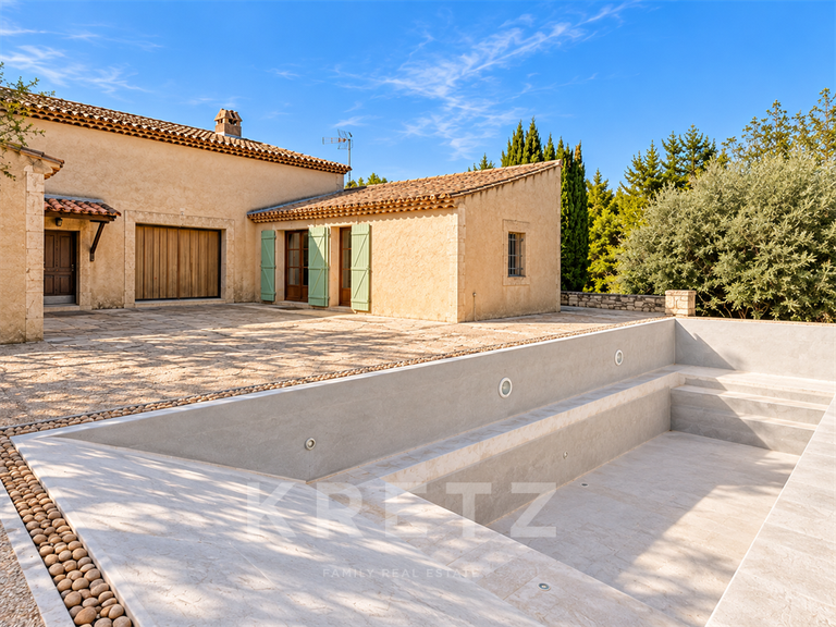 Maison Saint-Rémy-de-Provence - 4 chambres - 350m²