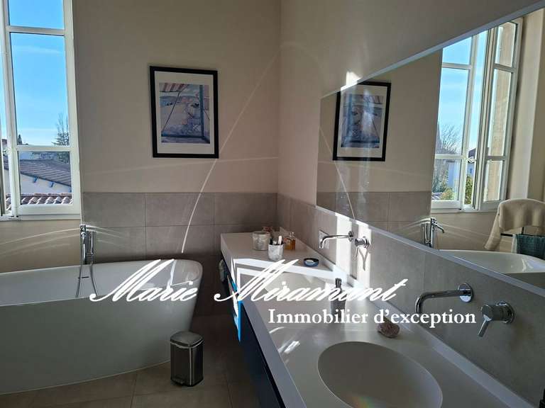 Maison Avignon - 4 chambres - 310m²