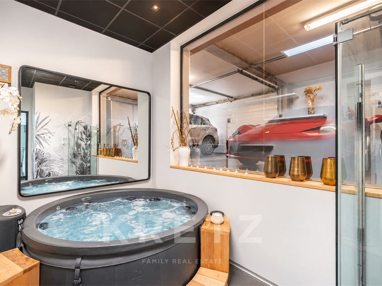 Maison Saint-Didier-au-Mont-d'Or - 4 chambres - 240m²