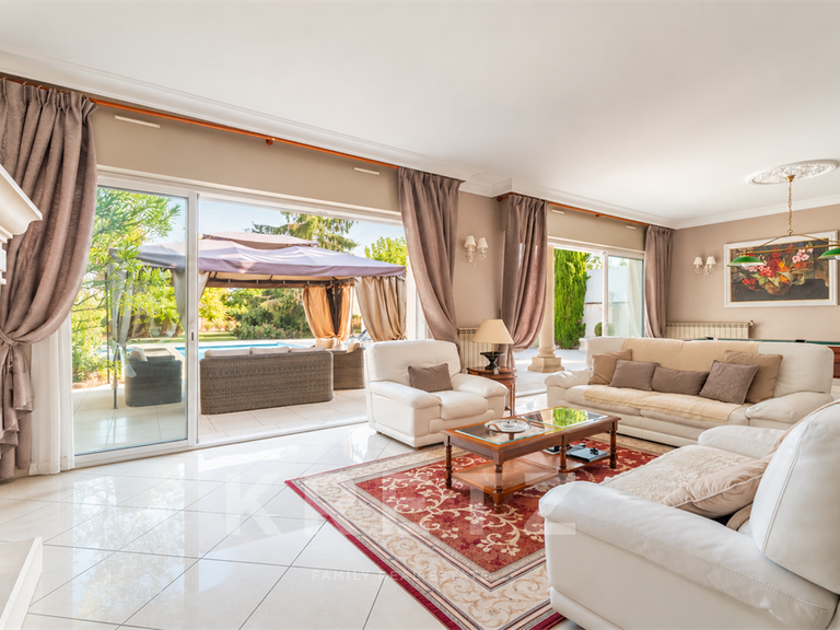 Maison Mérignac - 5 chambres - 301m²