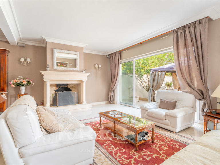 Maison Mérignac - 5 chambres - 301m²
