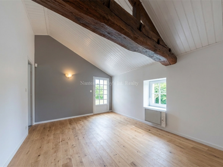Maison Aubigny-les-Clouzeaux - 5 chambres - 233m²