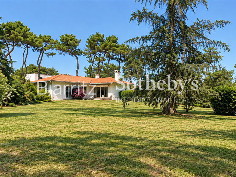 Maison Anglet - 3 chambres - 200m²