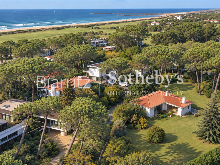 Maison Anglet - 3 chambres - 200m²