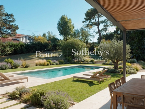 Maison Anglet - 3 chambres - 200m²