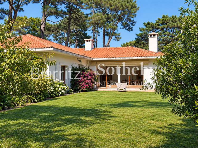 Maison Anglet - 3 chambres - 200m²