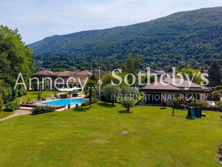 Propriété Annecy - 11 chambres - 1000m²