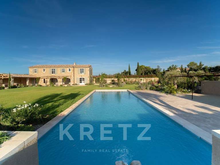 Maison Eygalières - 5 chambres - 250m²