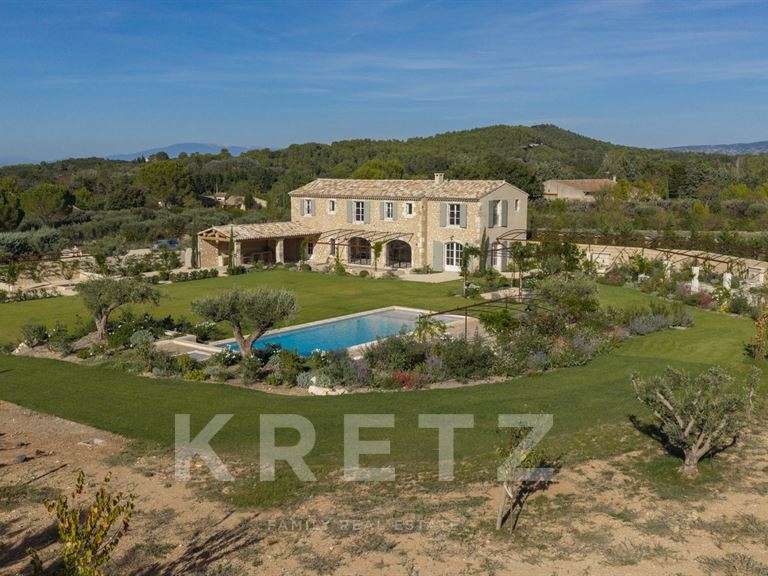 Maison Eygalières - 5 chambres - 250m²