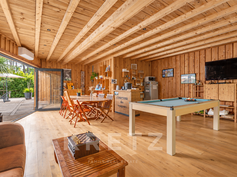 Maison Lacanau - 9 chambres - 325m²