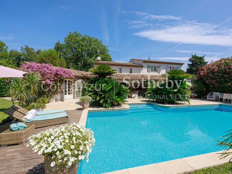 Maison Mougins - 6 chambres - 214m²