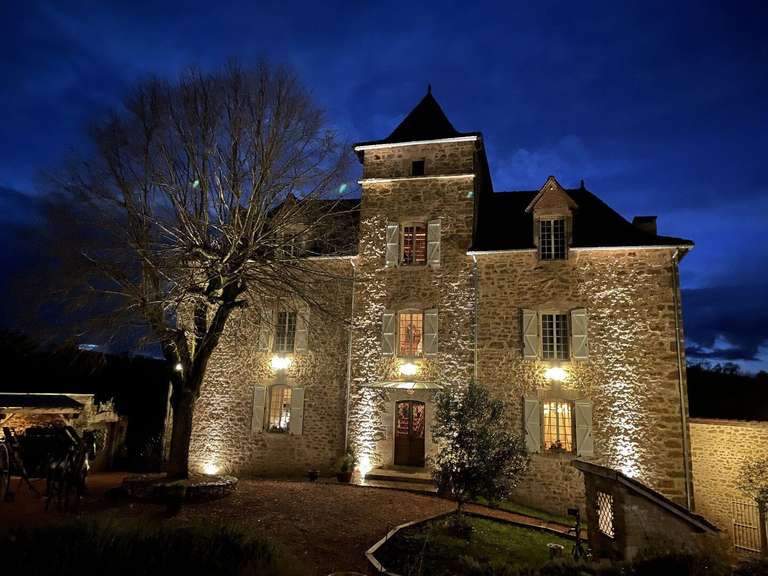Propriété Figeac - 8 chambres - 900m²